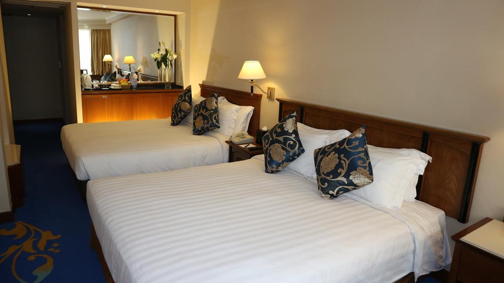 The Kimberley Hotel Hong Kong Exterior photo